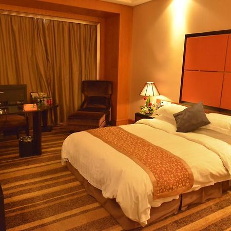 Sprot-Life Garden Hotel Wuhan Exterior photo