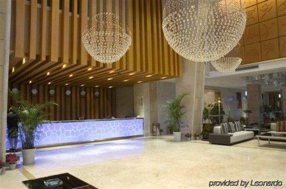 Sprot-Life Garden Hotel Wuhan Interior photo